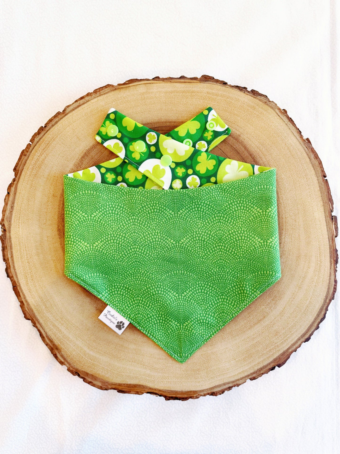 Circle Clovers and Scallops Bandana