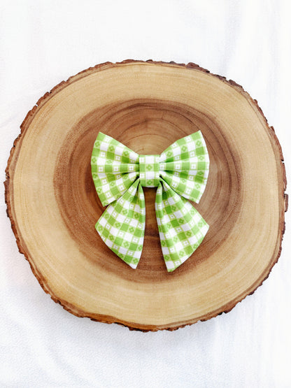 Flower Checks Bow