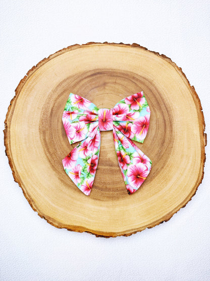 Hibiscus Bow
