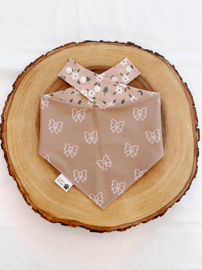 [Performance] Neutral Ditsy Floral and Bows Bandana